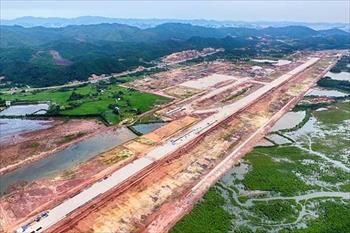 Vì sao giá đất nền tăng phi mã từ Bắc vào Nam?
