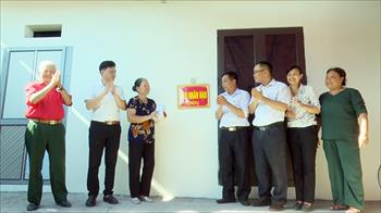Cẩm Phả: Khánh thành 2 ngôi nhà cho hộ nghèo