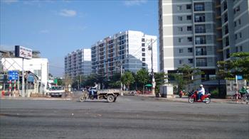 Có được tiếp tục ở nhà xã hội khi thu nhập tăng đột biến?