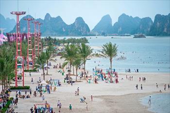 Phát triển hạ tầng phục vụ du lịch biển đảo