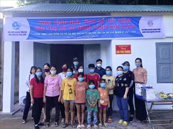 Tiên Yên: Trao tặng nhà tình thương cho hội viên phụ nữ nghèo