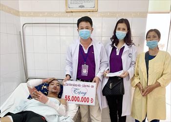 Trao hơn 58 triệu đồng hỗ trợ 3 nạn nhân vụ nổ bình ga, cháy tàu