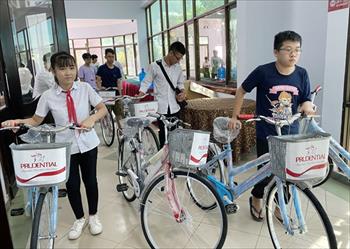 Hội Chữ thập đỏ tỉnh: Kết nối, sẻ chia cùng học sinh nghèo