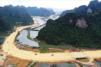 Thi công các dự án giao thông trọng điểm