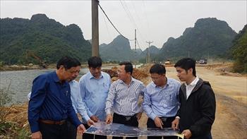 Chủ đầu tư hay nhà thầu phải mua bảo hiểm công trình?