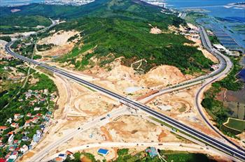 Phấn đấu hoàn thành thi công nút giao Minh Khai trong tháng 10/2020