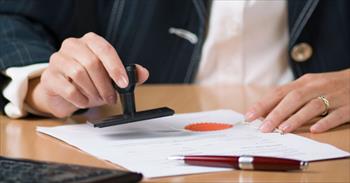 Mua nhà đất có công chứng nhưng dính sổ đỏ giả: Văn phòng công chứng có bồi thường