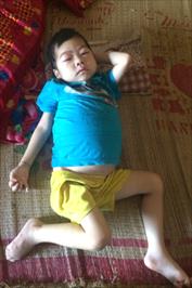 Cháu Hiệp cần được giúp đỡ!