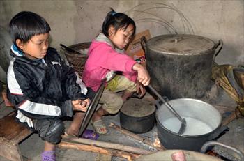 Hãy giúp đỡ gia đình em Mai!
