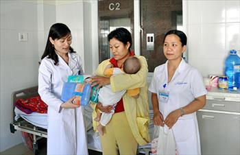 Rơi nước mắt trước những mảnh đời khó khăn