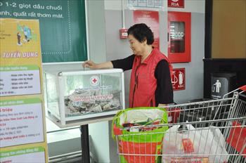 Hòm quỹ nhân đạo ở BigC Hạ Long