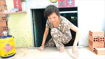 “Nâng lên, hạ xuống” để chống ngập chỉ làm khổ dân