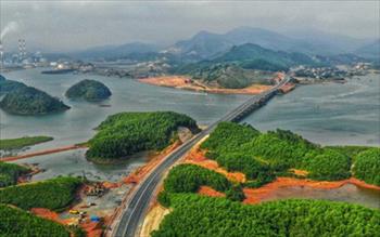 Ngắm toàn cảnh cao tốc Hạ Long - Vân Đồn 12.000 tỷ xuyên vùng Đông Bắc ​