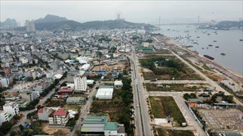CẦN CHO THUÊ NHIỀU MẢNH ĐẤT QUANH KHU VỰC KĐT CAO XANH, HẠ LONG